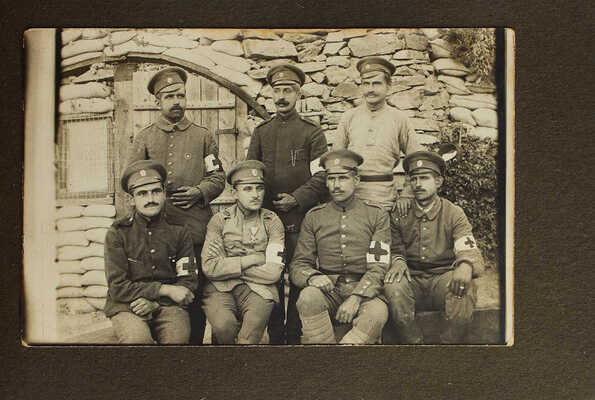 Лот из личных предметов сестры милосердия Российского общества Красного Креста Евгении Сергеевны Сергеевой-Талаковой: